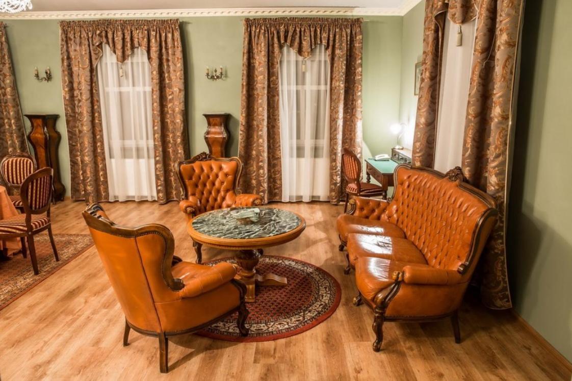 Wroblew  Hotel Napoleon מראה חיצוני תמונה