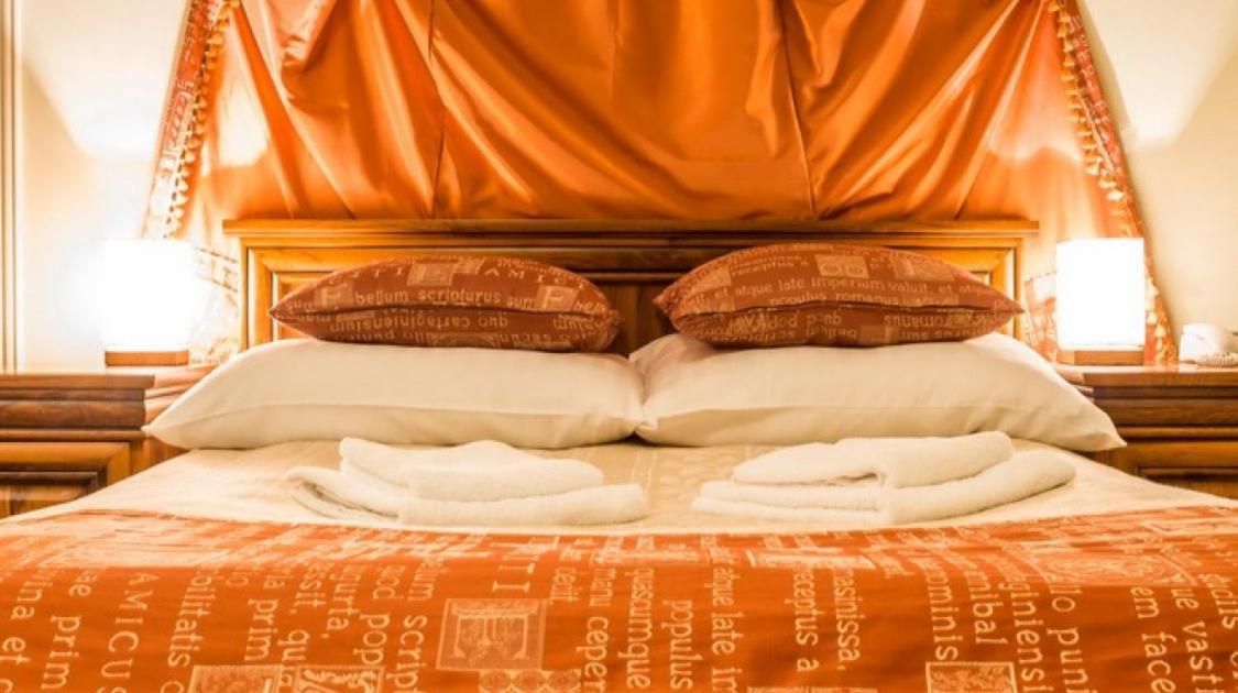 Wroblew  Hotel Napoleon מראה חיצוני תמונה