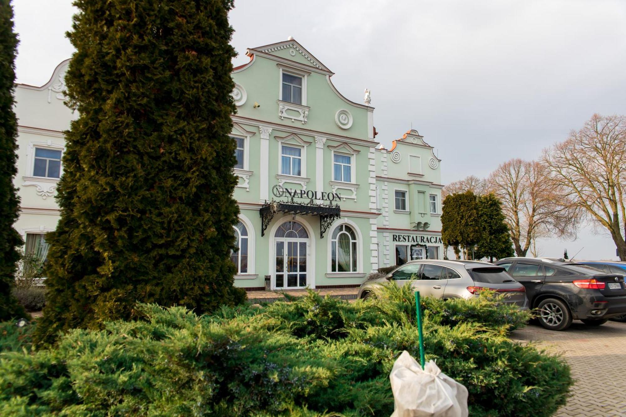 Wroblew  Hotel Napoleon מראה חיצוני תמונה