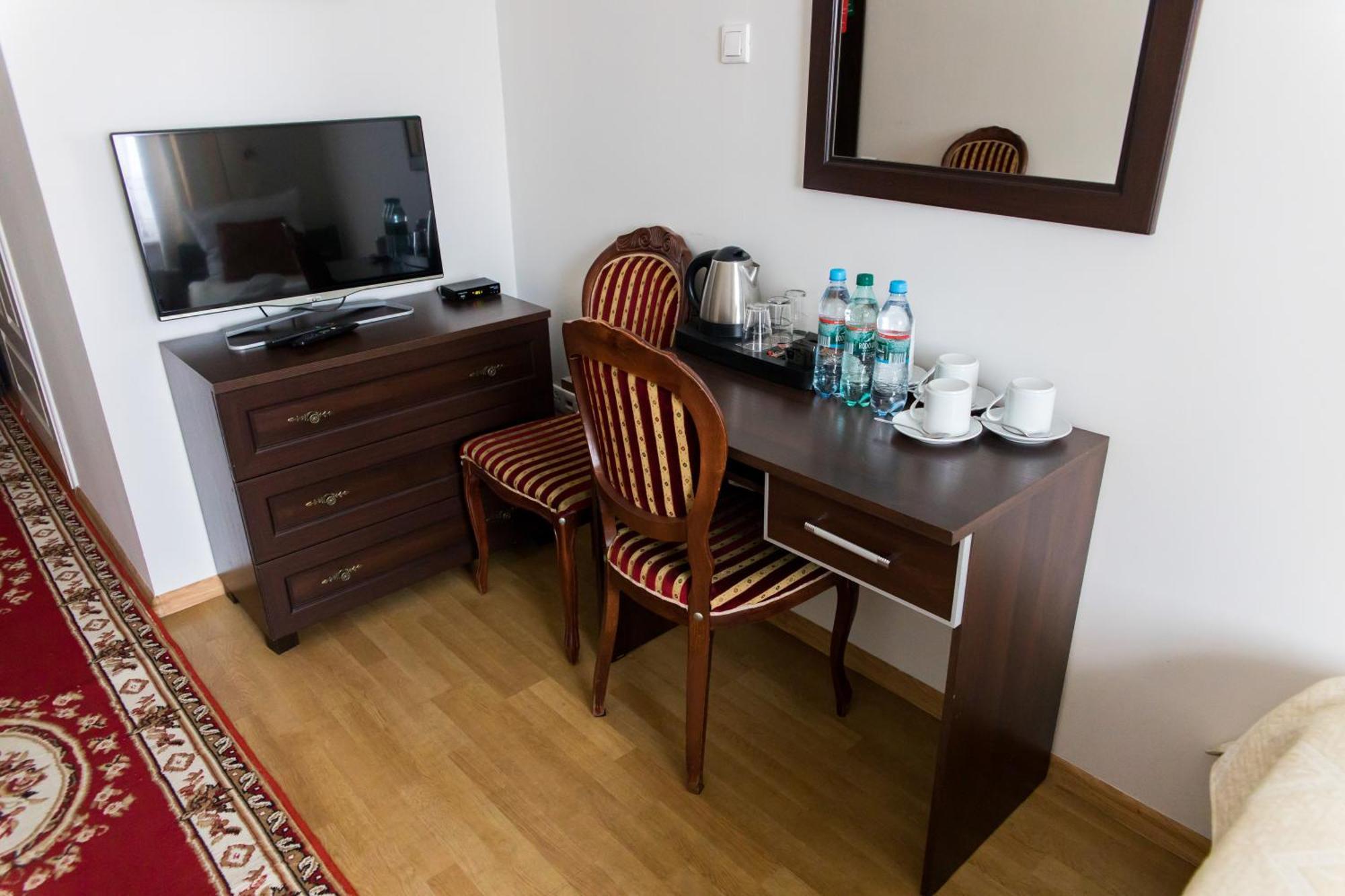 Wroblew  Hotel Napoleon מראה חיצוני תמונה