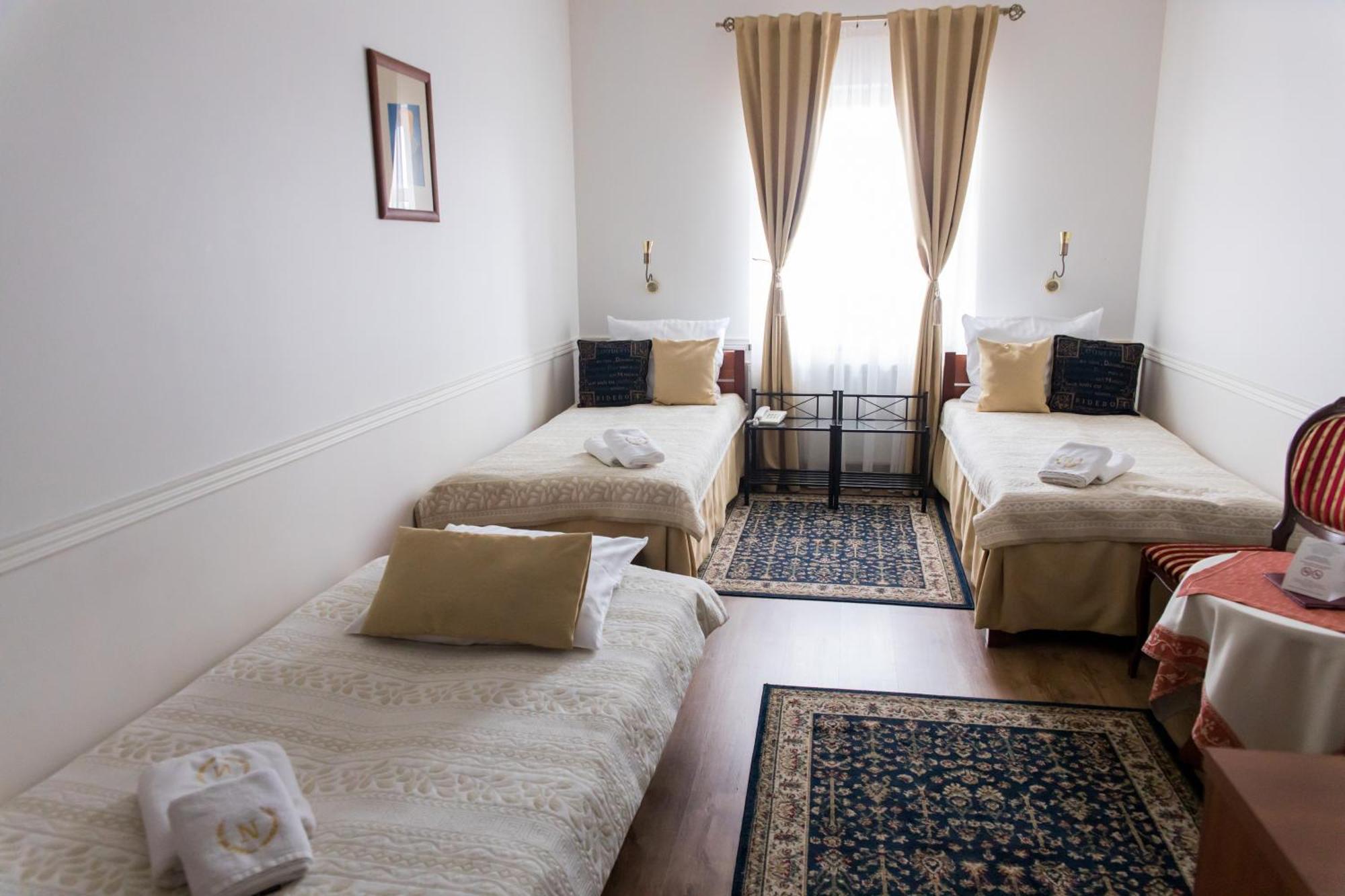 Wroblew  Hotel Napoleon מראה חיצוני תמונה