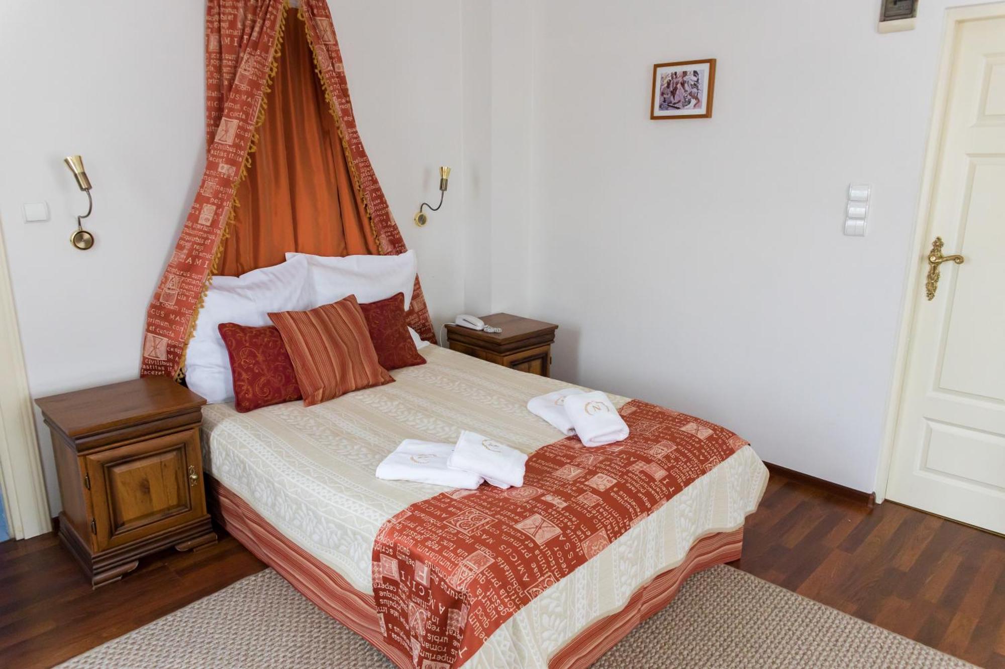 Wroblew  Hotel Napoleon מראה חיצוני תמונה
