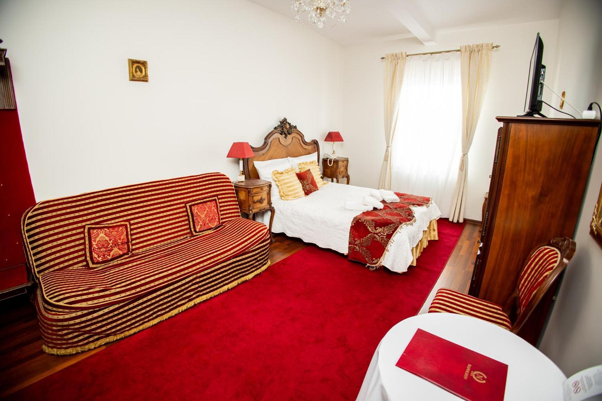 Wroblew  Hotel Napoleon מראה חיצוני תמונה