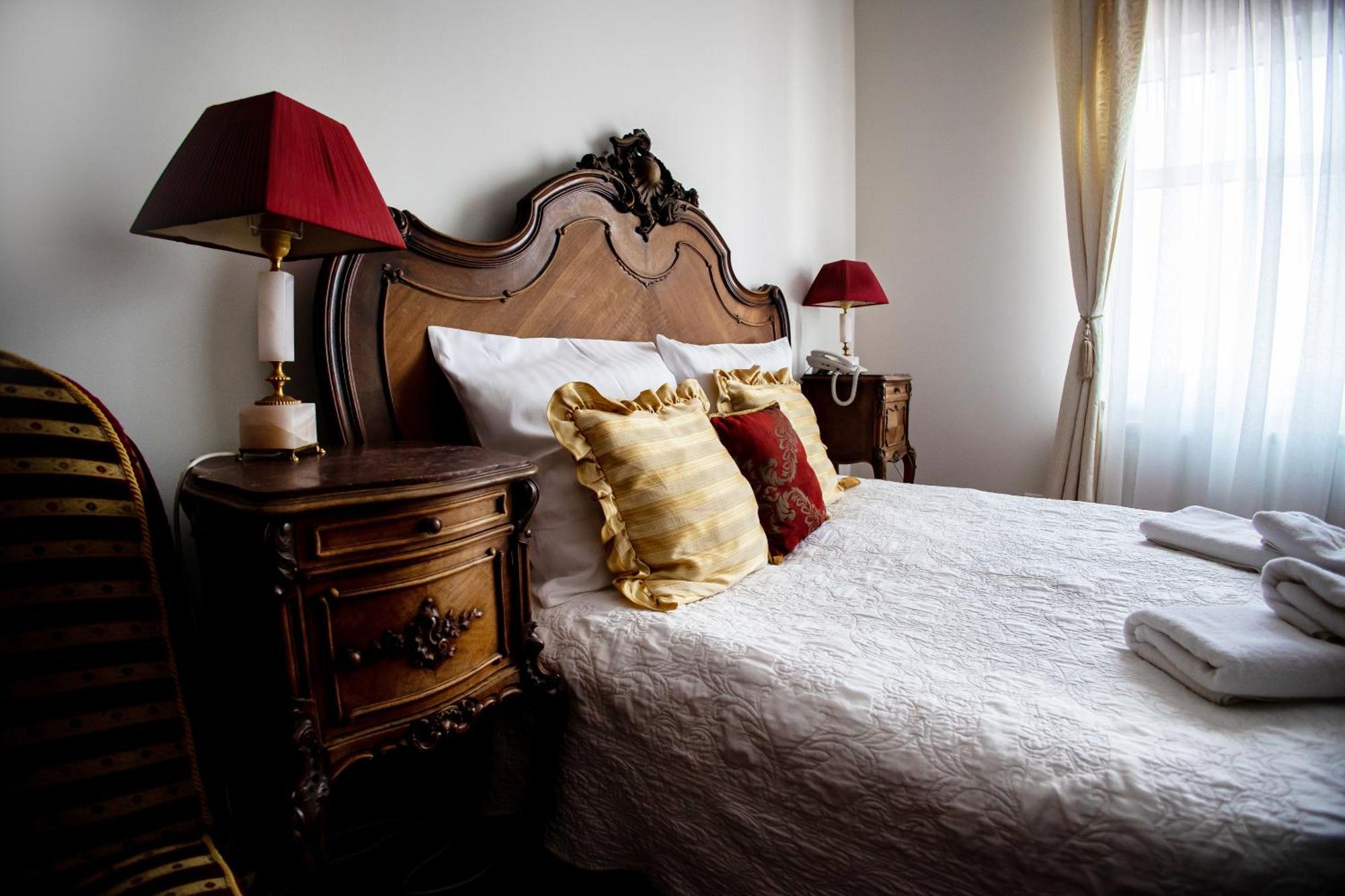 Wroblew  Hotel Napoleon מראה חיצוני תמונה