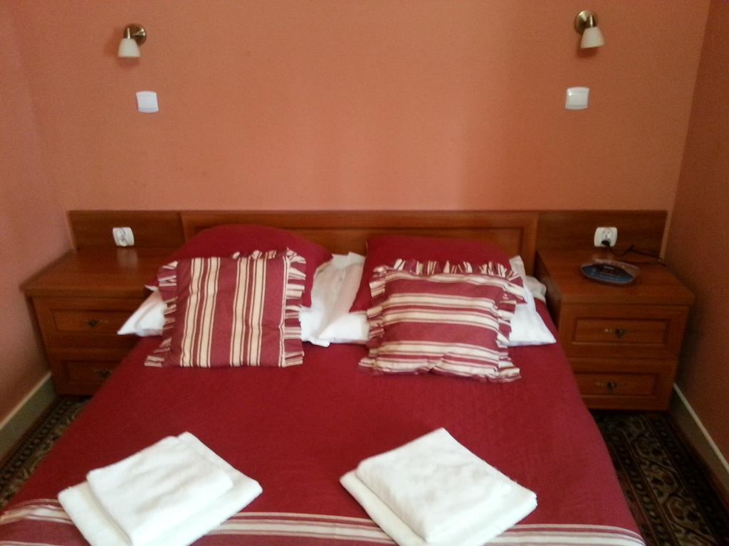 Wroblew  Hotel Napoleon מראה חיצוני תמונה